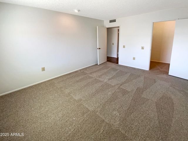 9806 W HUTTON Drive, Sun City, AZ 85351