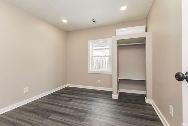 2409 S Elliott Street, Muncie, IN 47302