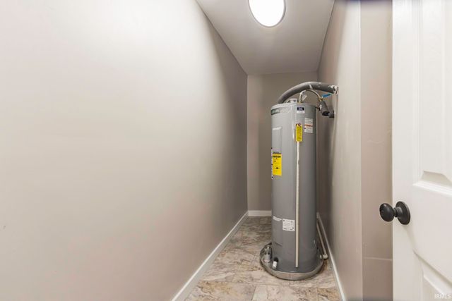 2409 S Elliott Street, Muncie, IN 47302