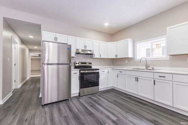 2409 S Elliott Street, Muncie, IN 47302