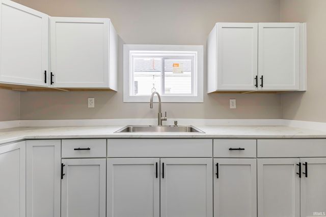 2409 S Elliott Street, Muncie, IN 47302