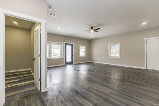 2409 S Elliott Street, Muncie, IN 47302