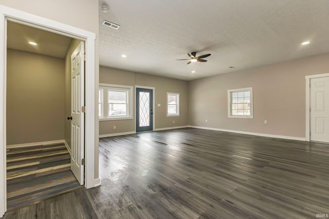 2409 S Elliott Street, Muncie, IN 47302