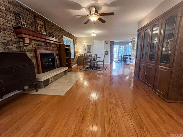 2110 Cambridge Drive, West Plains, Mo, AR 65775