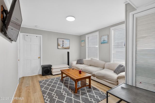 191 3rd Avenue unit 2, Manasquan, NJ 08736