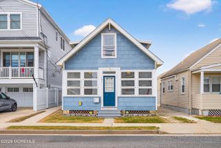191 3rd Avenue unit 2, Manasquan, NJ 08736