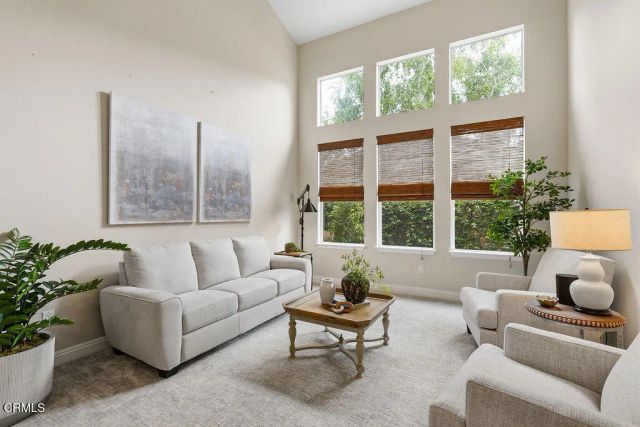 4886 Via Camino, Thousand Oaks, CA 91320