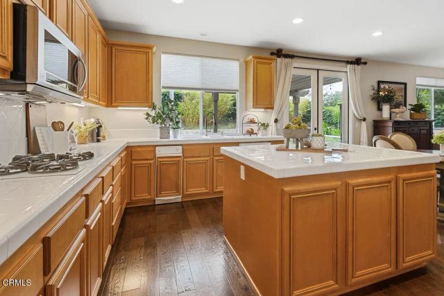 4886 Via Camino, Thousand Oaks, CA 91320