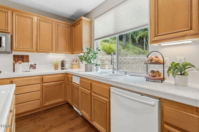 4886 Via Camino, Thousand Oaks, CA 91320