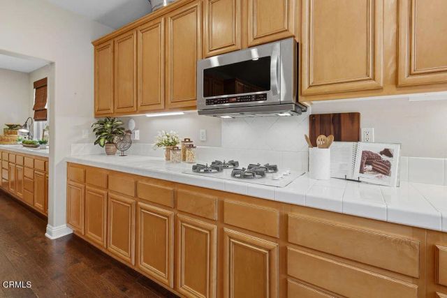 4886 Via Camino, Thousand Oaks, CA 91320