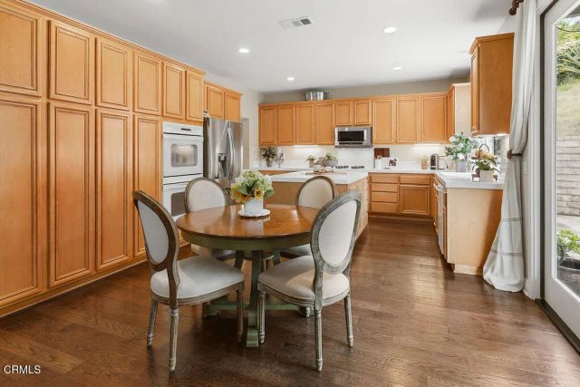 4886 Via Camino, Thousand Oaks, CA 91320