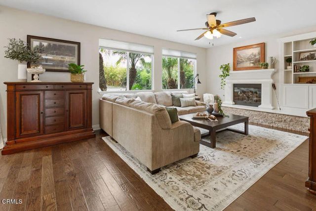 4886 Via Camino, Thousand Oaks, CA 91320