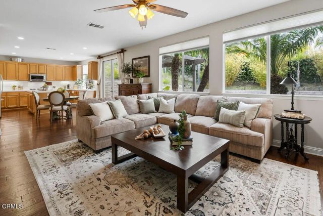 4886 Via Camino, Thousand Oaks, CA 91320
