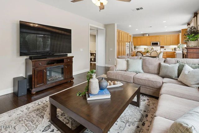 4886 Via Camino, Thousand Oaks, CA 91320