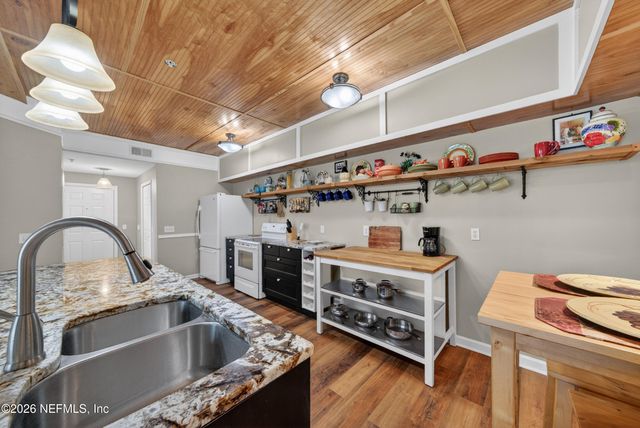 8550 TOUCHTON Road 1022, Jacksonville, FL 32216