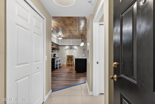 8550 TOUCHTON Road 1022, Jacksonville, FL 32216