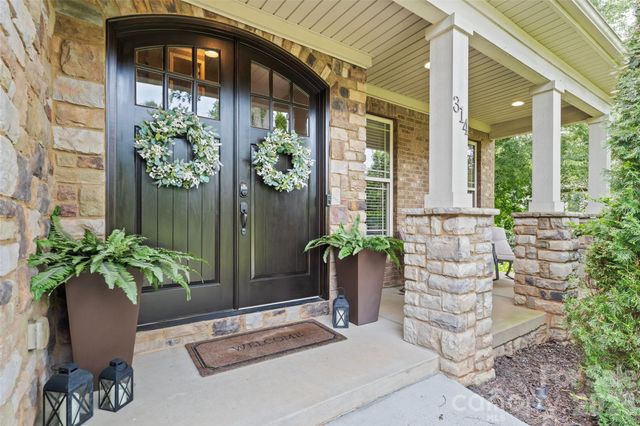 314 Stone Cliff Lane, Lake Wylie, SC 29710