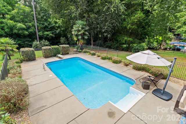 314 Stone Cliff Lane, Lake Wylie, SC 29710
