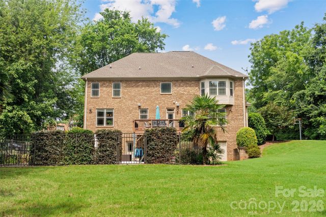 314 Stone Cliff Lane, Lake Wylie, SC 29710