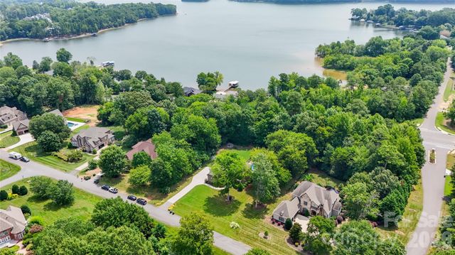 314 Stone Cliff Lane, Lake Wylie, SC 29710