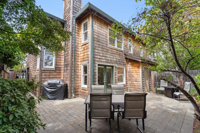 641 Centre Ct, Alameda, CA 94502