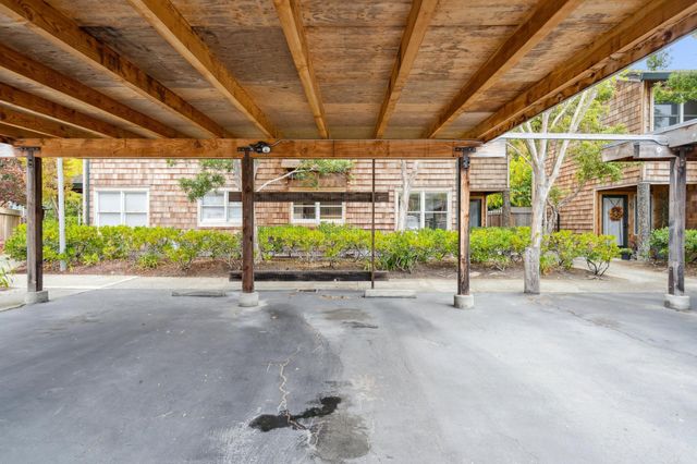 641 Centre Ct, Alameda, CA 94502