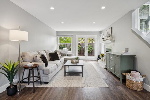 641 Centre Ct, Alameda, CA 94502