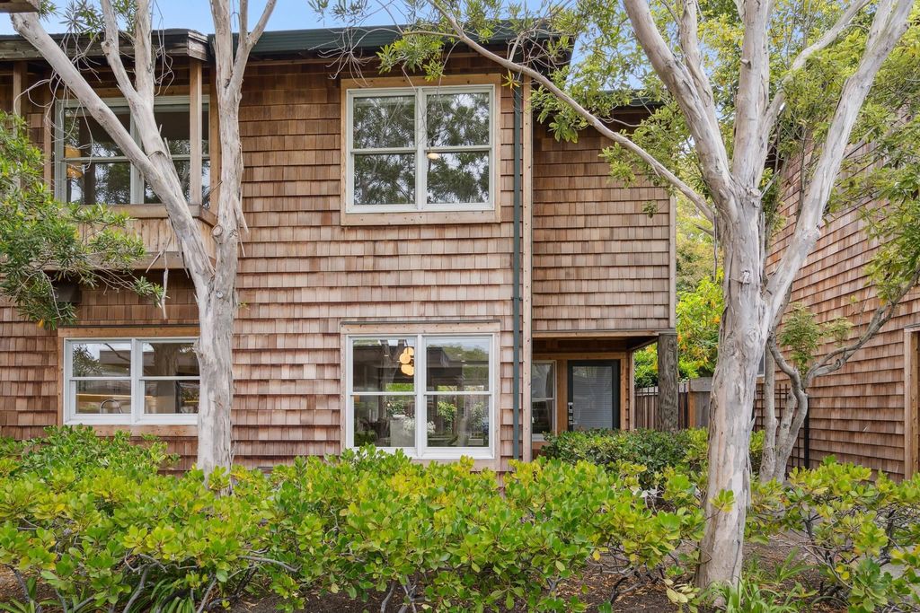 641 Centre Ct, Alameda, CA 94502