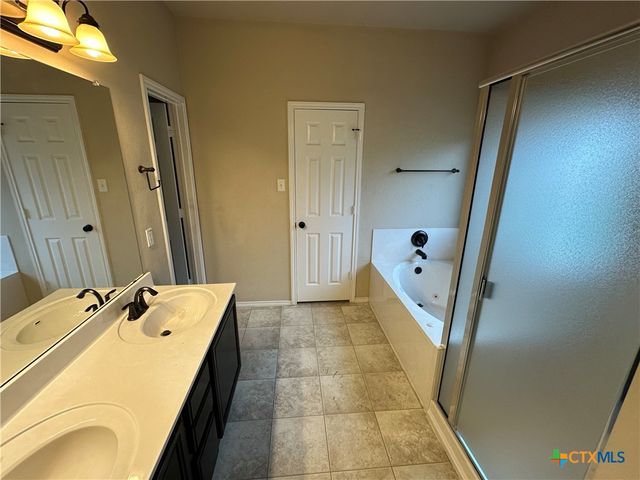 6808 Rosita Oak Drive, Killeen, TX 76542
