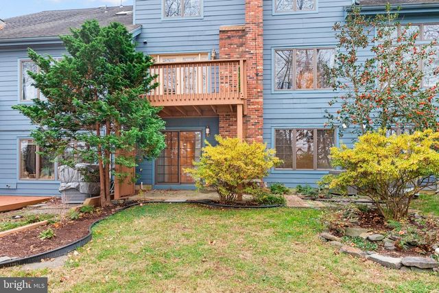 11 STURBRIDGE CT, Lambertville, NJ 08530