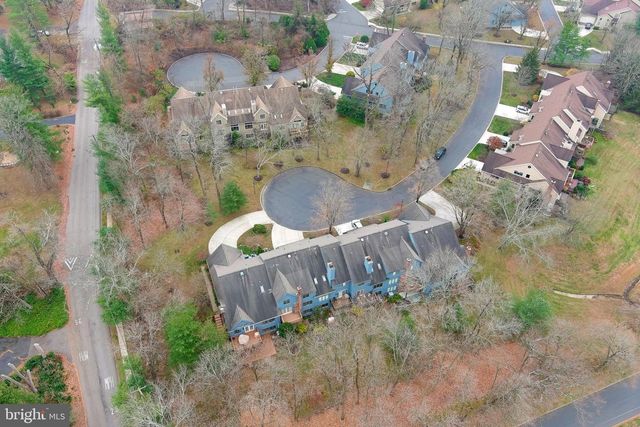 11 STURBRIDGE CT, Lambertville, NJ 08530