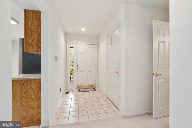 11 STURBRIDGE CT, Lambertville, NJ 08530