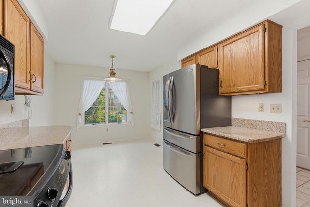 11 STURBRIDGE CT, Lambertville, NJ 08530