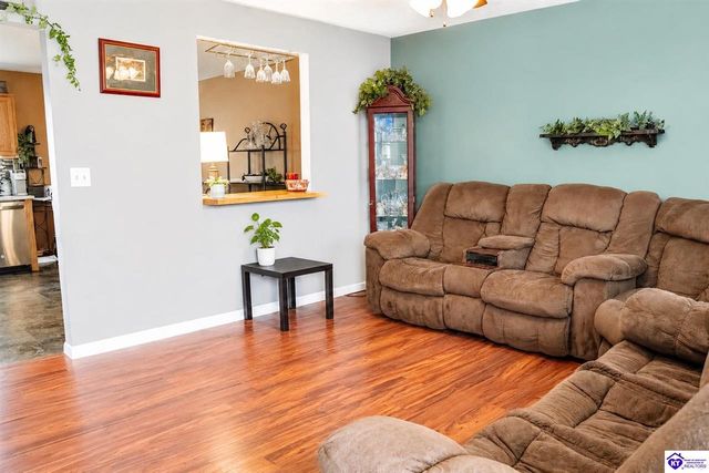 206 Vineyard Road, Elizabethtown, KY 42701