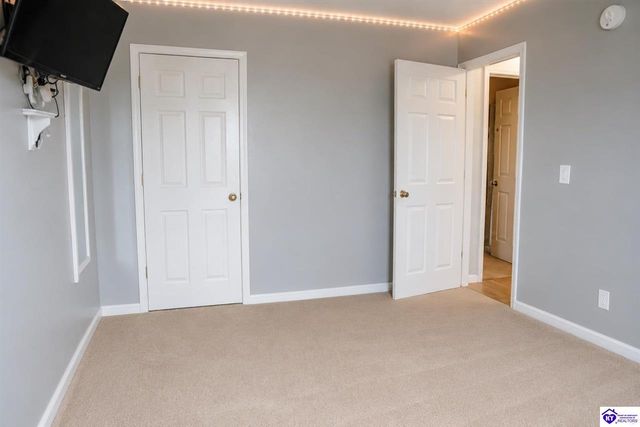 206 Vineyard Road, Elizabethtown, KY 42701
