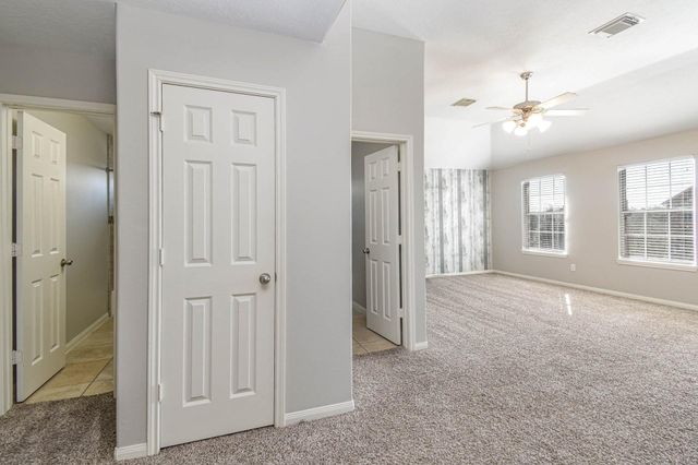 245 Lake Estates Drive, Montgomery, TX 77356