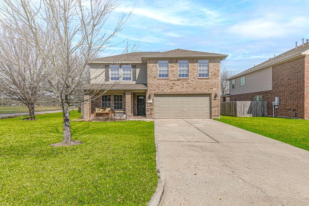 245 Lake Estates Drive, Montgomery, TX 77356