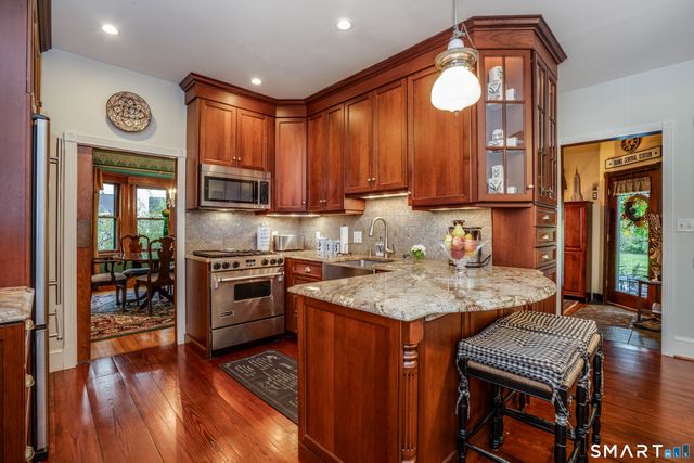 233 Oxford Street, Hartford, CT 06105