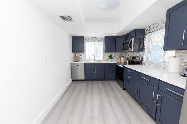 475 NE 142nd Street, North Miami, FL 33161