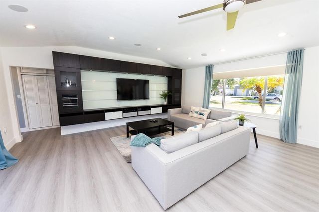 475 NE 142nd Street, North Miami, FL 33161