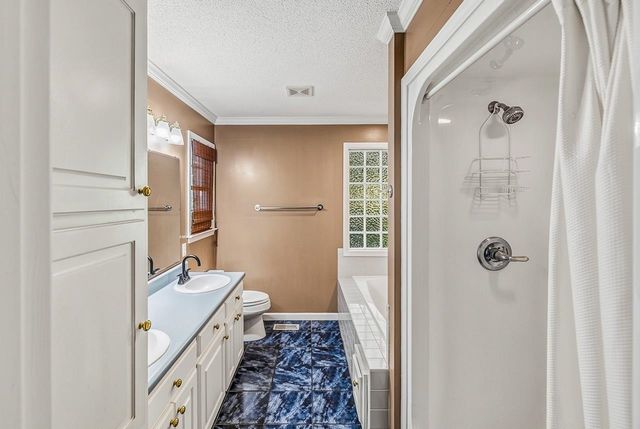 450 Jennifer Lee Court, Woodruff, SC 29388