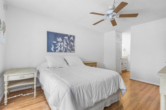 490 SE 19th Avenue 203, Pompano Beach, FL 33060