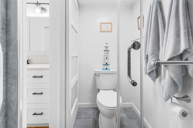 490 SE 19th Avenue 203, Pompano Beach, FL 33060