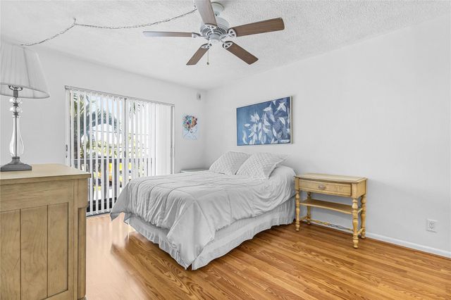 490 SE 19th Avenue 203, Pompano Beach, FL 33060