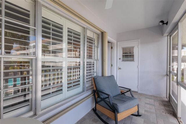 490 SE 19th Avenue 203, Pompano Beach, FL 33060