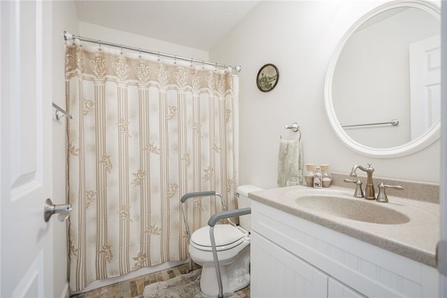 83 Arborway Ln Lane, Greece, NY 14612
