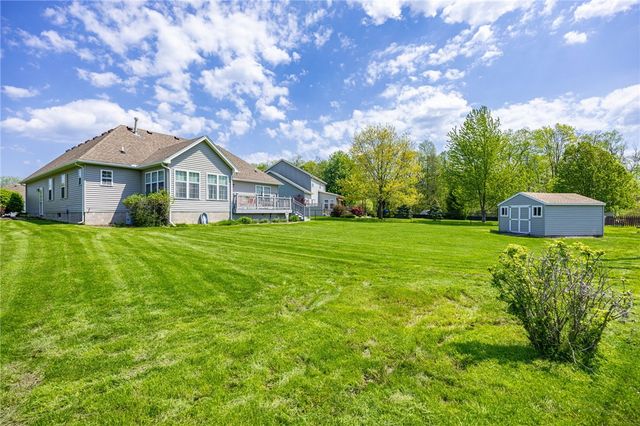 83 Arborway Ln Lane, Greece, NY 14612