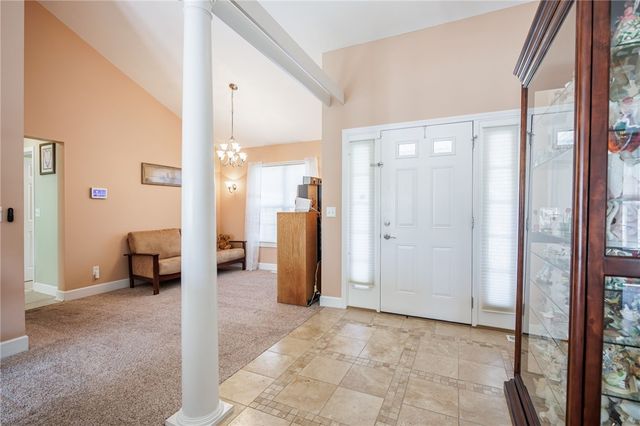 83 Arborway Ln Lane, Greece, NY 14612