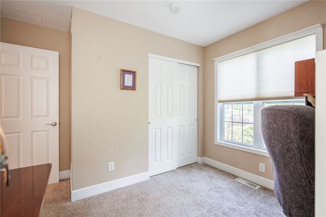 83 Arborway Ln Lane, Greece, NY 14612