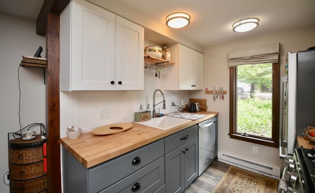 21 Pleasant Drive, Grantham, NH 03753